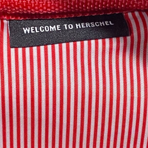 Herschel Supply Co Light Weight Fanny Bum Bag in Black - Picture 8 of 9